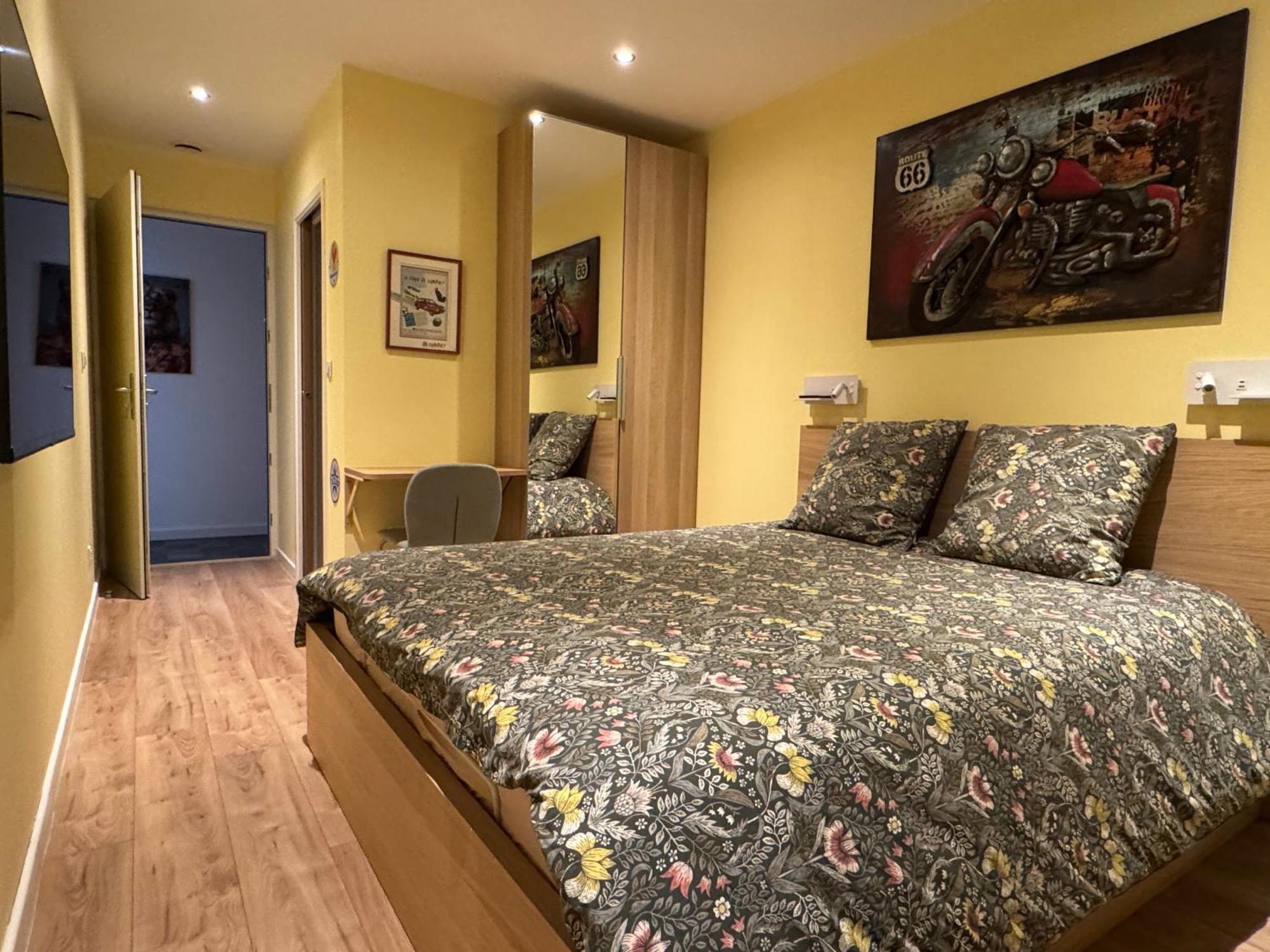 Loft Spa Reims-Fr 250M2 Privatifs, Piscine Interieure Chauffee, Spa Et Parking Екстер'єр фото