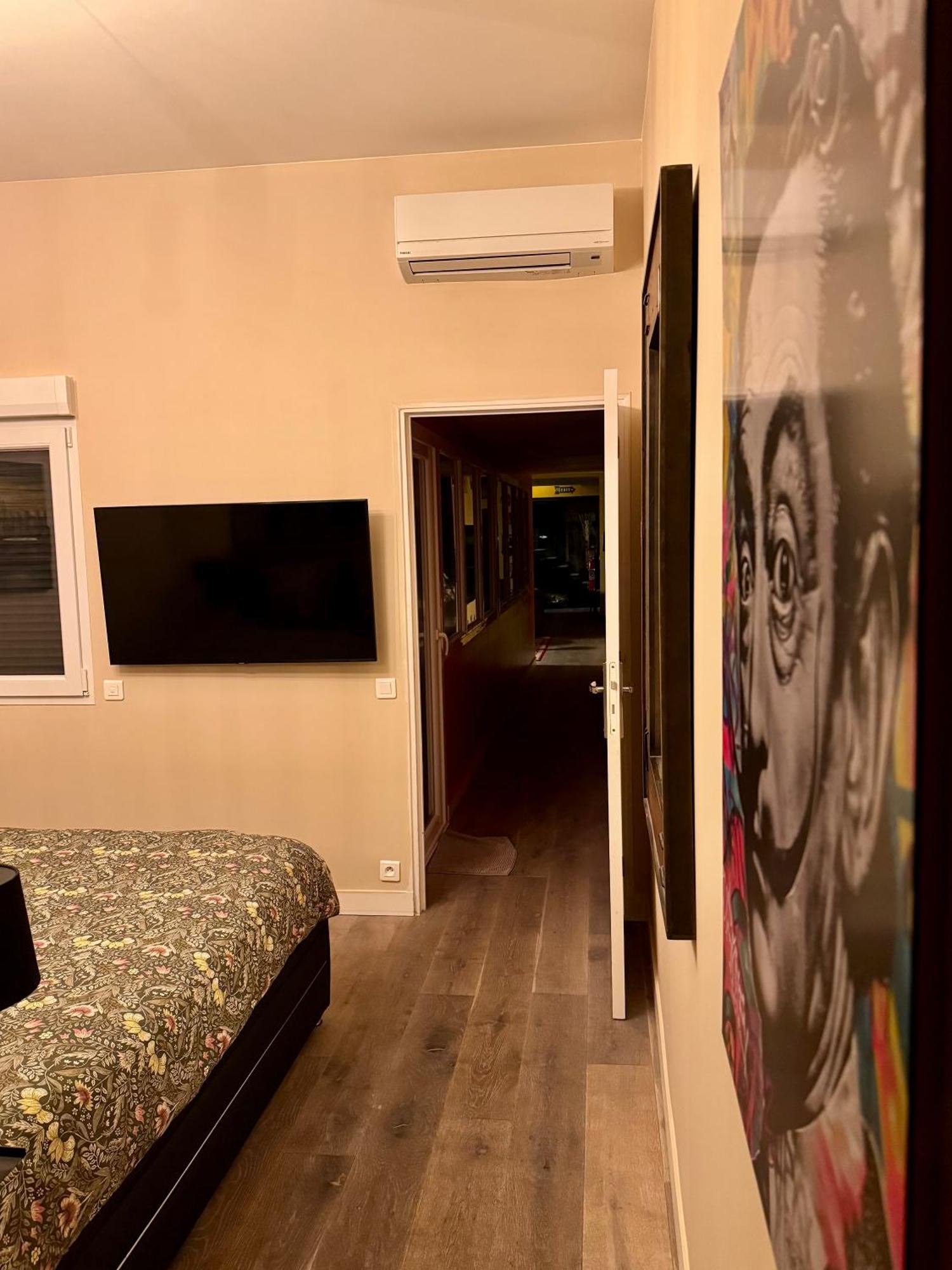 Loft Spa Reims-Fr 250M2 Privatifs, Piscine Interieure Chauffee, Spa Et Parking Екстер'єр фото
